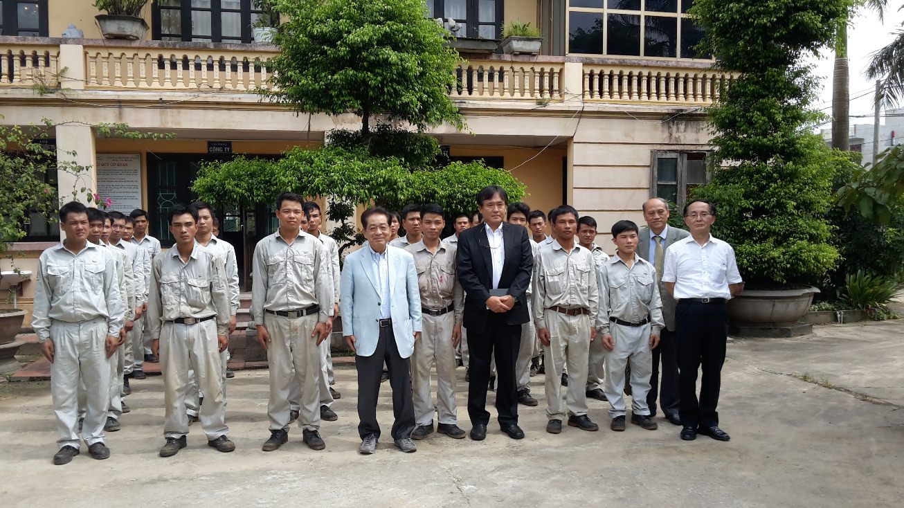 Nguyên Chánh văn phòng nội các chính phủ Nhật Bản thăm trường Đào tạo nghề NIBELC tại Ninh Bình