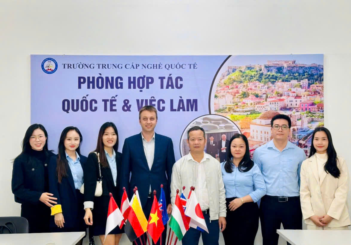 NIBELC Group đón tiếp Phó Thị trưởng thành phố Edessa – Lãnh sự danh dự của Việt Nam tại Hy Lạp
