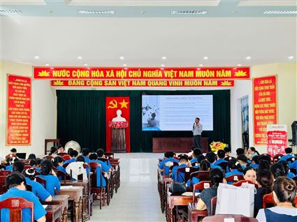 CÔNG TY CỔ PHẦN XÂY DỰNG VÀ CUNG ỨNG LAO ĐỘNG QUỐC TẾ (NIBELC) - VĂN PHÒNG ĐẠI DIỆN TP HUẾ PHỐI HỢP TỔ CHỨC CHƯƠNG TRÌNH TƯ VẤN, GIẢI QUYẾT VIỆC LÀM VÀ ĐƯA LAO ĐỘNG ĐI LÀM VIỆC Ở NƯỚC NGOÀI TẠI XÃ ĐAN ĐIỀN